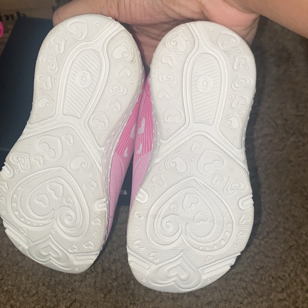 Mickey Mouse shoes - Picture 3 of 3